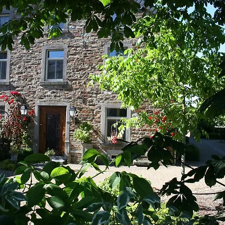 Le Tapis Rouge Bed & Breakfast Vielsalm