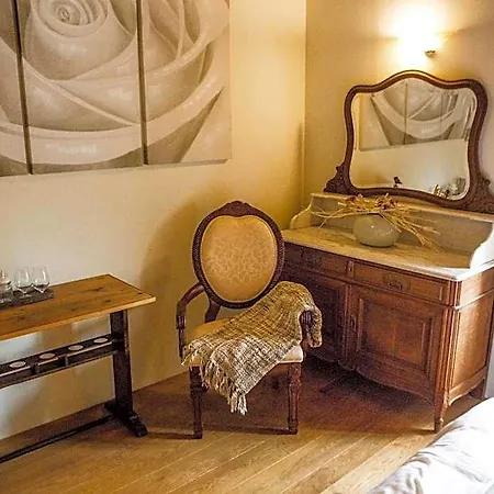 Le Tapis Rouge Bed & Breakfast 3*