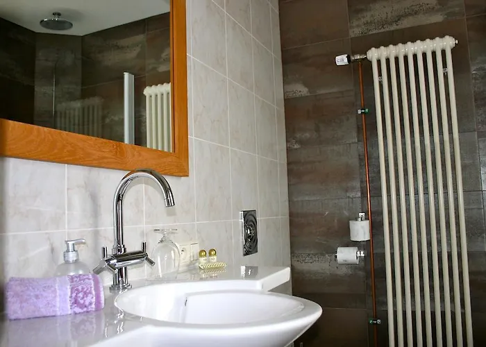 Le Tapis Rouge Bed & Breakfast 3*